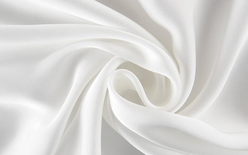 什么面料的工作服容易產(chǎn)生靜電？